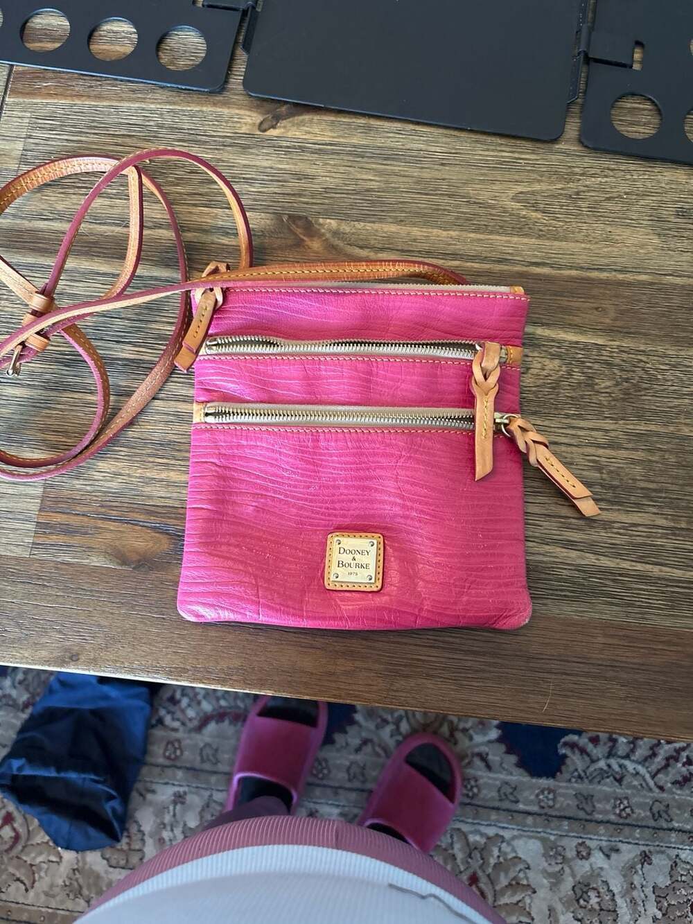 Dooney & Bourke - Picture 3 of 4